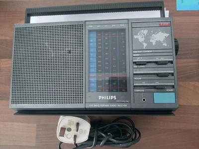 Philips Five Band Portable Radio Receiver - Image 1 of 4