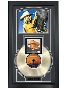 Lainey Wilson Autographed Whirlwind CD Album Gold Record Framed JSA COA Signed - Picture 1 of 9
