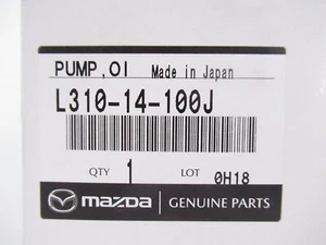 Bomba de aceite de motor original FABRICANTE DE EQUIPOS ORIGINALES Mazda L310-14-100J - Imagen 1 de 8