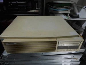 HP Visualize HP C200 4x32Mb, 2x4Gb HDDD, CDRom NoVideo A4318A A4125A - Bild 1 von 5