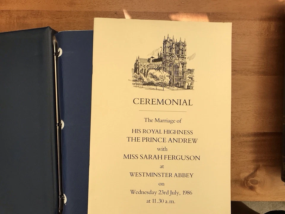 COLECCIÓN DE VARIAS COLECCIONES DE ÁLBUMES DE REGALÍAS JUNTAS EN UN SOLO LOTE Foto 1 de 4