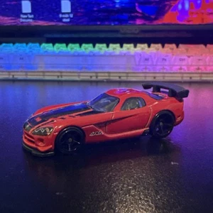 Red ‘08 Dodge Viper SRT 10 ACR Hot Wheels 1:64 Die Cast 2010 New Models - Picture 1 of 4