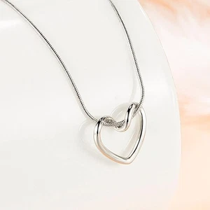Collana Donna in Acciaio Inossidabile con Pendente a Forma di Cuore - Picture 1 of 4