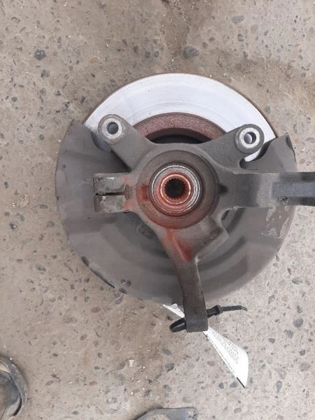 Chevrolet Spark 2014 2015 pasajero husillo delantero derecho/nudillo modelo 95352713 Foto 1 de 4