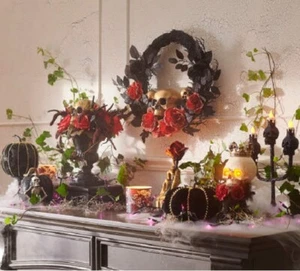 ¡Vela embrujada flota alrededor de la mesa como si estuviera poseída! Reproduce música y luces espeluznantes - Imagen 1 de 6