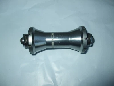 Buje delantero Shimano RS80, 16 agujeros, WH-RS80-A, plata oscura Foto 1 de 3