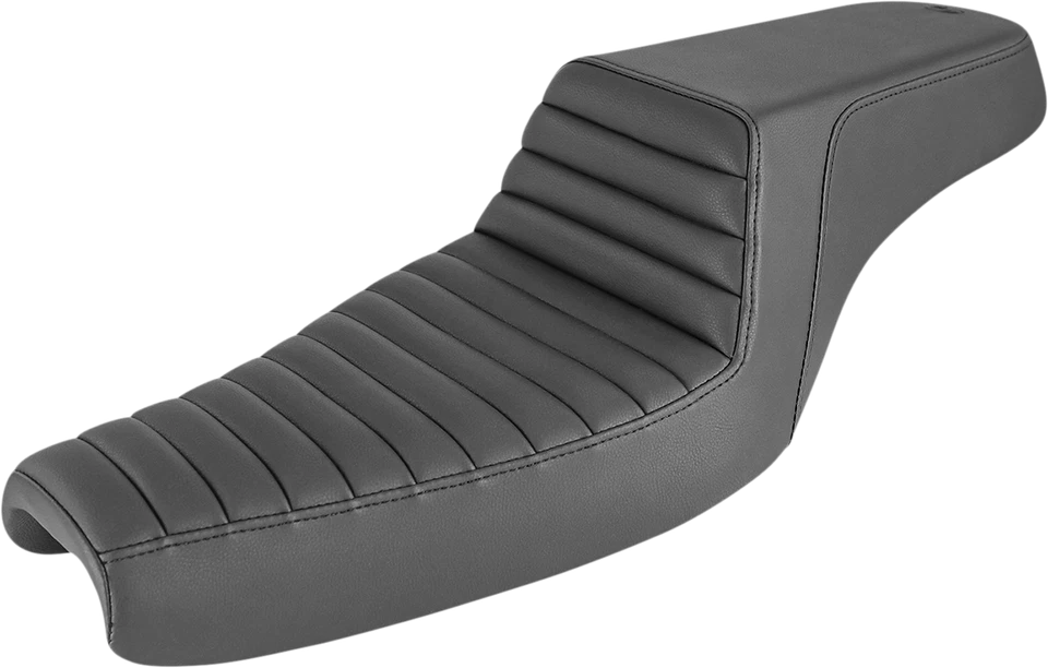 Asiento delantero Tuck-n-Roll Saddlemen 2004-2022 Harley Davidson Sportster Foto 1 de 1