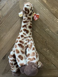 Ty Classic - Gavin the Giraffe, MWMT Stuffed Animal Toy - Picture 1 of 3