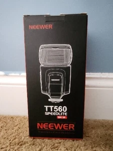 Neewer TT560 Speedlite Flash, Bounce, Swivel, Zoom, GN38 - Picture 1 of 8
