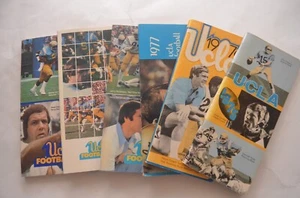 Menge (6) Vintage UCLA Fußball Medienführer (1975-80) - Bild 1 von 24