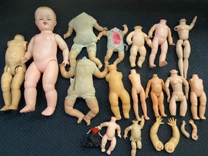 Lot of Antique Vintage Composition Doll Bodies for parts or repairs - Photo 1/18