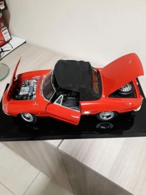 ALFA ROMEO SPIDER 1600 DUETTO "Osso di seppia" - 1966 - 1:8 - HACHETTE  - Immagine 1 di 4