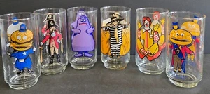 Bicchieri McDonald’s serie da collezione set completo 6 vintage 1977 Ronald Mayor - Foto 1 di 9