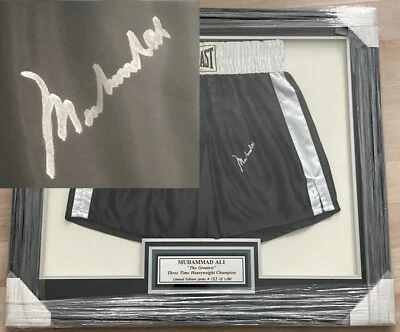 MUHAMMAD ALI / CASSIUS CLAY Short orig. Signiert + Echtheitszertifikat, 137/1000 - Bild 1 von 4