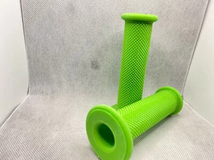 PAAR GRIFFE RACING ACCOSSATO GRÜN GELOCHT - Bild 1 von 3