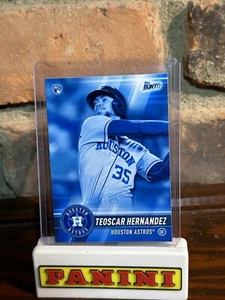 2017 Topps Bunt - Blue #18 Teoscar Hernandez (RC) - Picture 1 of 2