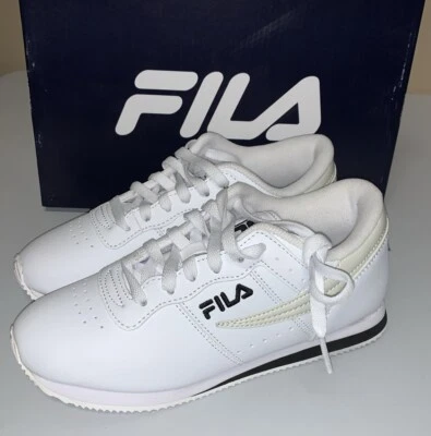 FILA Mujer Machu Zapatillas Informales con Cordones Talla 6.5 Blanco/Negro Nuevas en Caja Foto 1 de 4