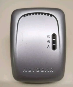 NETGEAR Wall-Plugged Bridge XE102 GR PowerLan Adapter - Bild 1 von 1