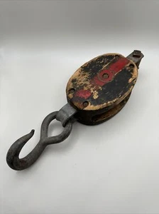 Vtg Marine Boat Pulley Iron Hook Rustic Nautical Man Cave Coastal Tiki Bar Decor - Picture 1 of 7