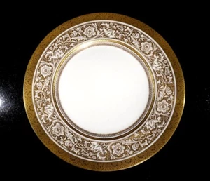 Stunning Minton Porcelain Ball Ivory Dinner Plate - Picture 1 of 2