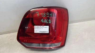 Feu arriere principal droit (feux) VOLKSWAGEN POLO 5 PHASE 1 6R0945096AH - Photo 1/4