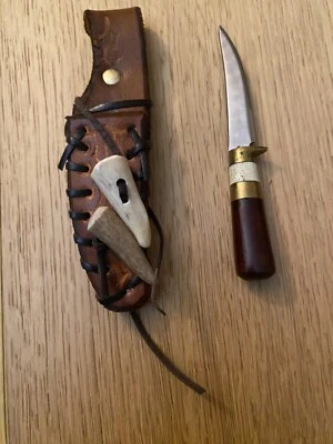 Mahoghany and Bone Handled 5" Hunting Knife w Sheath - Image 1 of 2