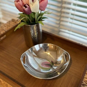 Artland Cambridge Aluminum Serving Bowl Home Decor - Picture 1 of 4