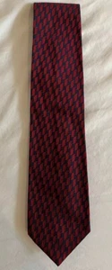 Tiffany and Co. Navy and Red Silk Necktie Made In Italy Excellent Condition - Picture 1 of 5