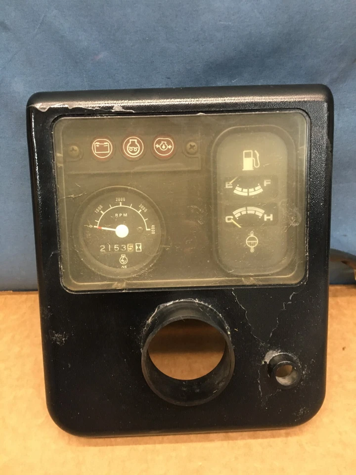 Tablero de instrumentos con medidores para Ford New Holland CM274 CM272 CM222 CM224 Foto 1 de 4