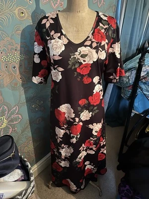 Shein Curve Ladies Size 5XL UK 26 Rose Print Maxi Dress Short Sleeves - Image 1 of 4