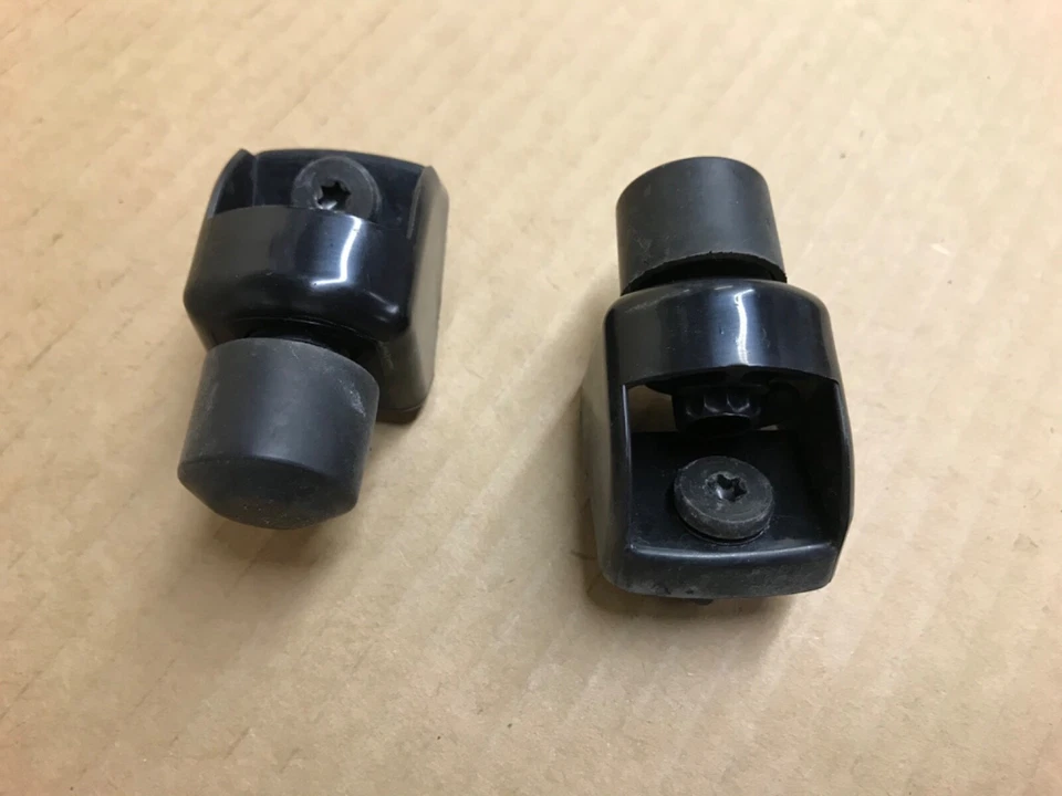 2017 Buick Envision used pair OEM hatch liftgate rubber bumpers 17 Essence - Image 1 of 1