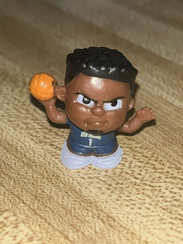 NBA Teenymates Zion Williamson Figurine/Collectible Cover