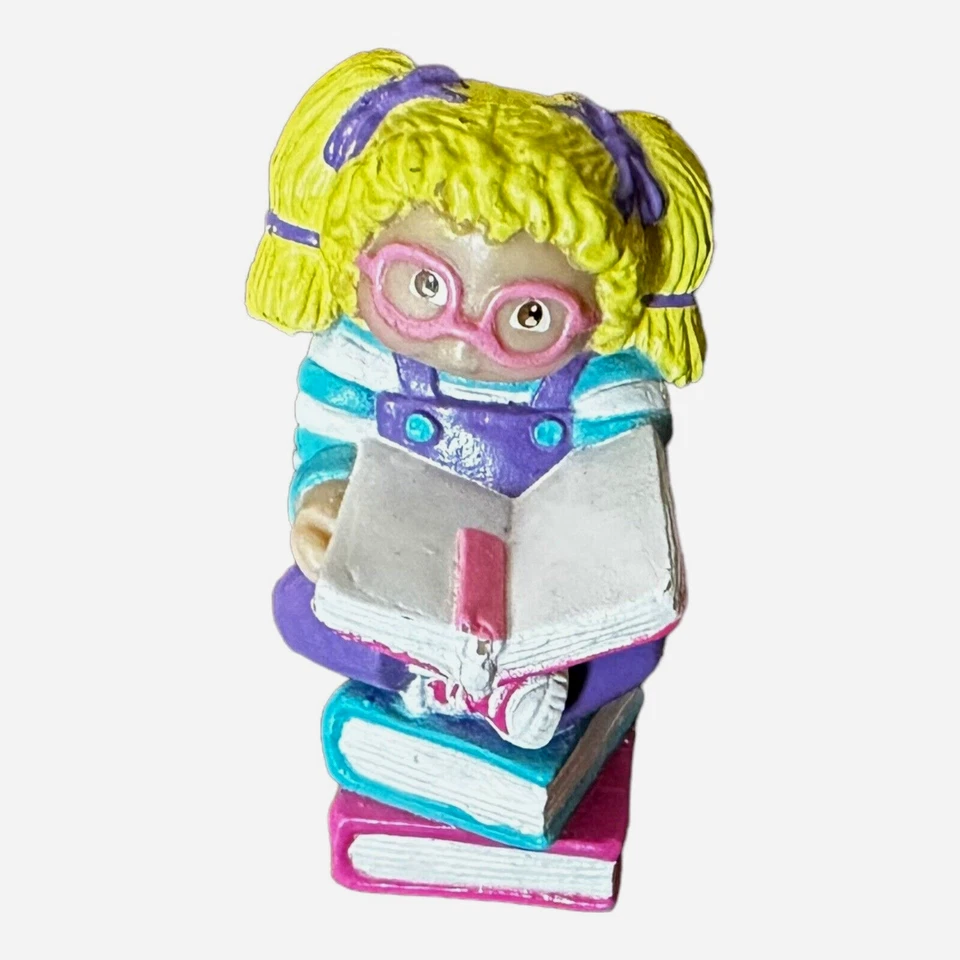 Figura de PVC para niños CPK Cabbage Patch libros de 2,25" 1984 Hong Kong vintage Foto 1 de 4
