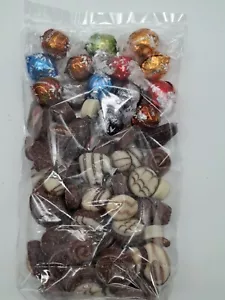 1 x 700gr. Lindt Jahrespralinen+Lindor MHD 10.2025 !! (1000gr./14,70€ ) - Bild 1 von 1
