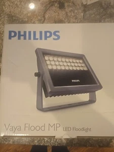 Philips VAYA Flood MP White BCP415 30xLED-HB/4000 120-277 40 UL - Picture 1 of 4