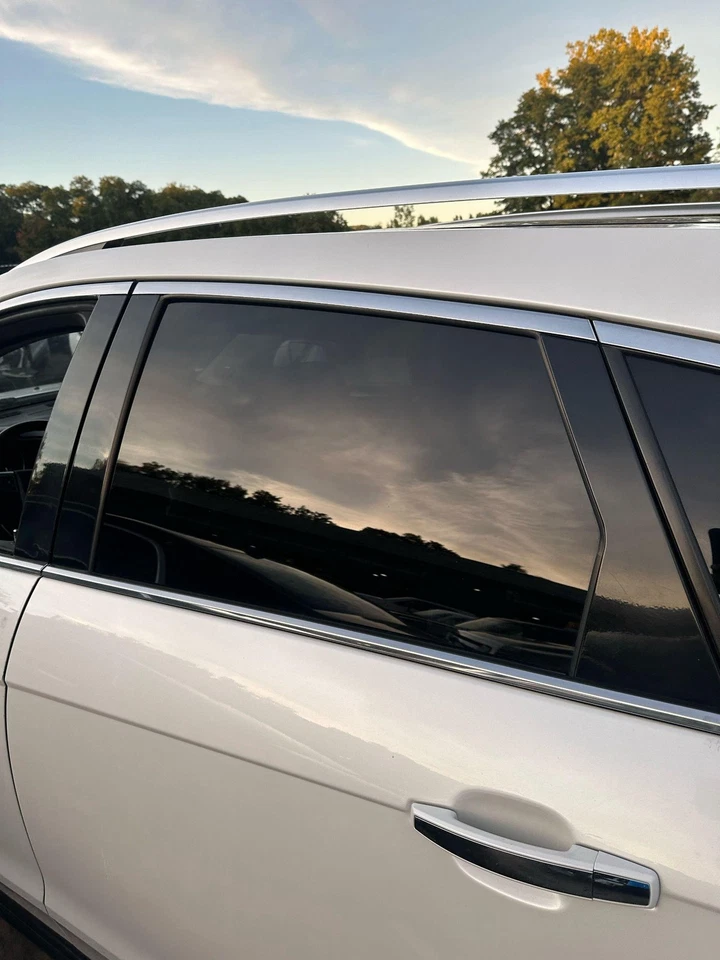 10 11 12 13 14 15 16 CADILLAC SRX Rear Door Glass/window Left - Image 1 of 1