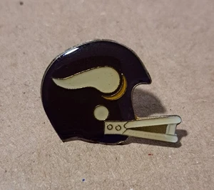 NFL Football Minnesota Vikings Helm Anstecknadel 1985 Vintage! - Bild 1 von 3