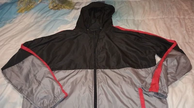 Chaqueta cortavientos para hombre hermosa gigante talla XL abrigo para clima ligero de primavera Foto 1 de 4
