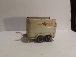 Remolque para caballos Tonka establos Tonka juguete de hojalata de colección.  - Imagen 1 de 9