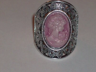 Hermoso Anillo Camafeo Rosa Tono Plateado Antiguo - Talla 7.5 - 1 Pieza Foto 1 de 4