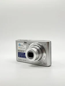 Fotocamera digitale Sony Cyber-shot DSC-W610 argento con batteria — TESTATA E FUNZIONANTE ✅✅ - Foto 1 di 6
