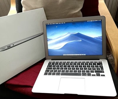 Apple MacBook Air 13 zoll - Bild 1 von 3