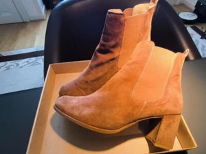 KMB Damen Stiefelette Gr. 42 Absatz 6 cm, Velourleder whisky/rhumfarben, wie neu - Bild 1 von 7