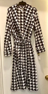 Miss Elaine NOS black and white plush ladies robe size XL - Picture 1 of 5