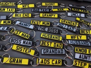 3d Printed Family MUM DAD REG Plate Keyring Birthday Valentines Gift - Picture 1 of 1