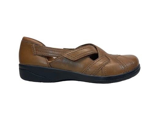 Scarpe da donna Clarks marroni in pelle tessute Mary Jane taglia 8 M