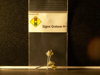 "New" Model Train Layout Details 5 "Trafftc Lights ahead" street signs N scale - Image 1 of 3