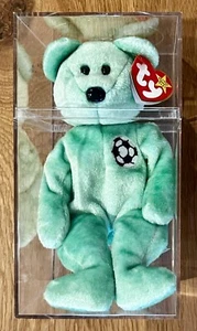 Collector BEANIE BABY in Box KICKS a 1998 Soccer Bear w ERRORS NEW NWT MINT RARE - Picture 1 of 14