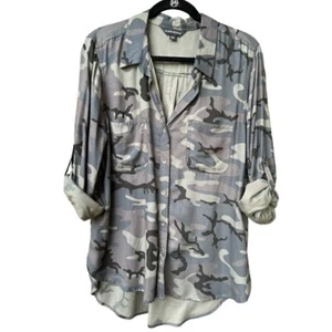 Camisa Rock & Republic Gris Camuflada Abotonada Talla L - Imagen 1 de 7