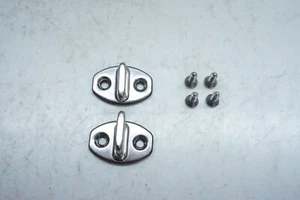 Juego de 2 placas de bloqueo lateral izquierdo AUDI Q7 2011-2015 OEM - Imagen 1 de 7